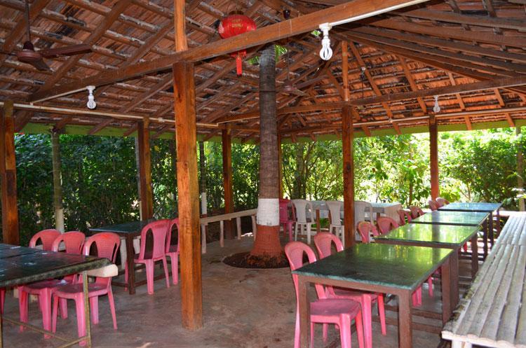 Nisarg Resort Guhāgar Esterno foto